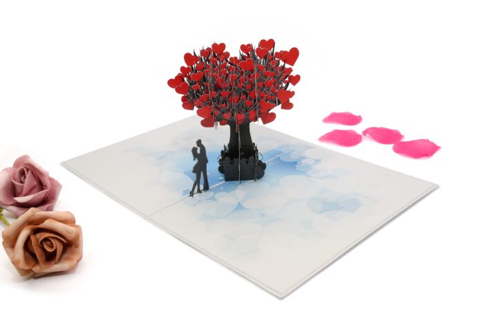 heart-tree-and-couple-pop-up-card-04