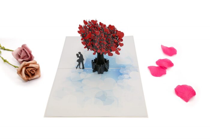heart-tree-and-couple-pop-up-card-03