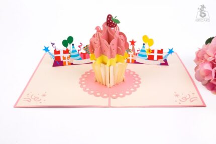 birthday-strawberry-cupcake-pop-up-card-04