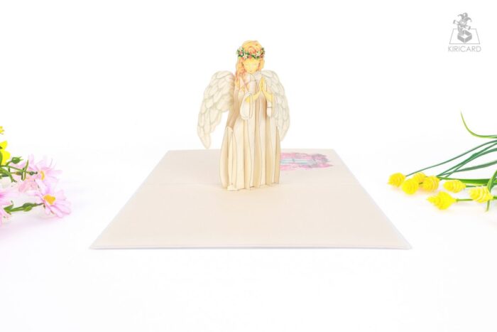 a-yellow-christmas-angel-pop-up-card-02