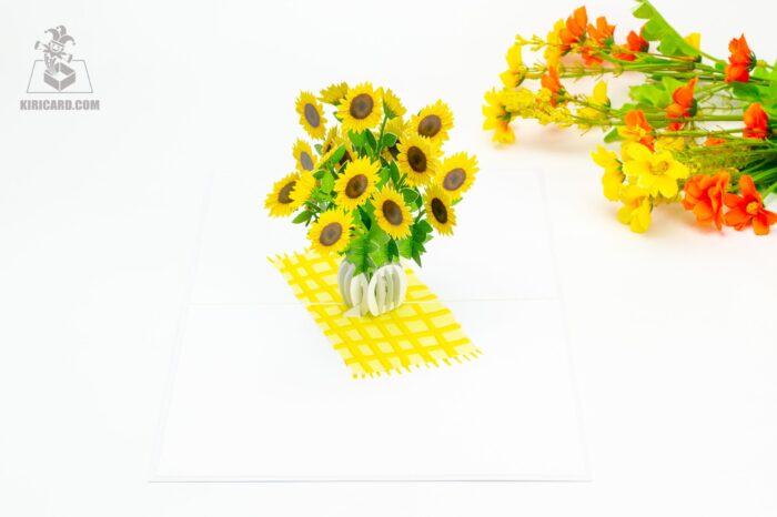 sunflower-vase-pop-up-card-04