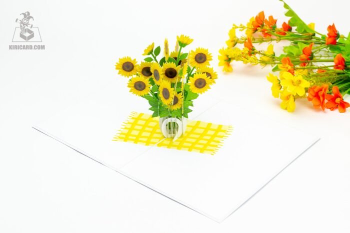 sunflower-vase-pop-up-card-02