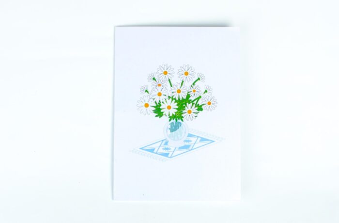 white-daisies-vase-pop-up-card-01