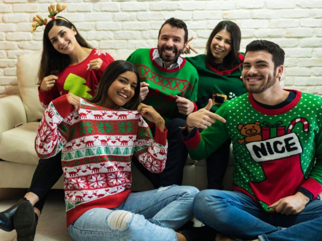 chrismas-the-ugly-sweater-tradition
